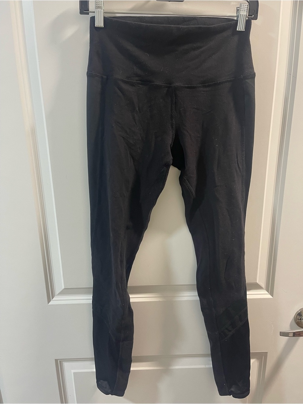 ALO Yoga Flawed Black Womens Performance Leggings Size Small/M - Picture 3 of 3